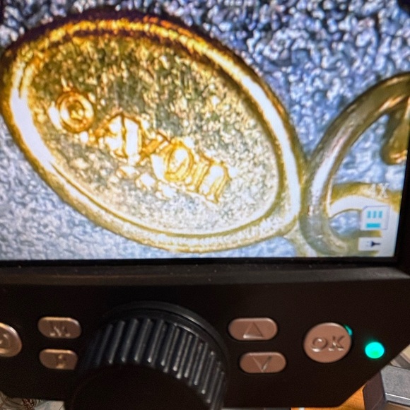 3 Vintage Avon necklaces - Picture 9 of 13